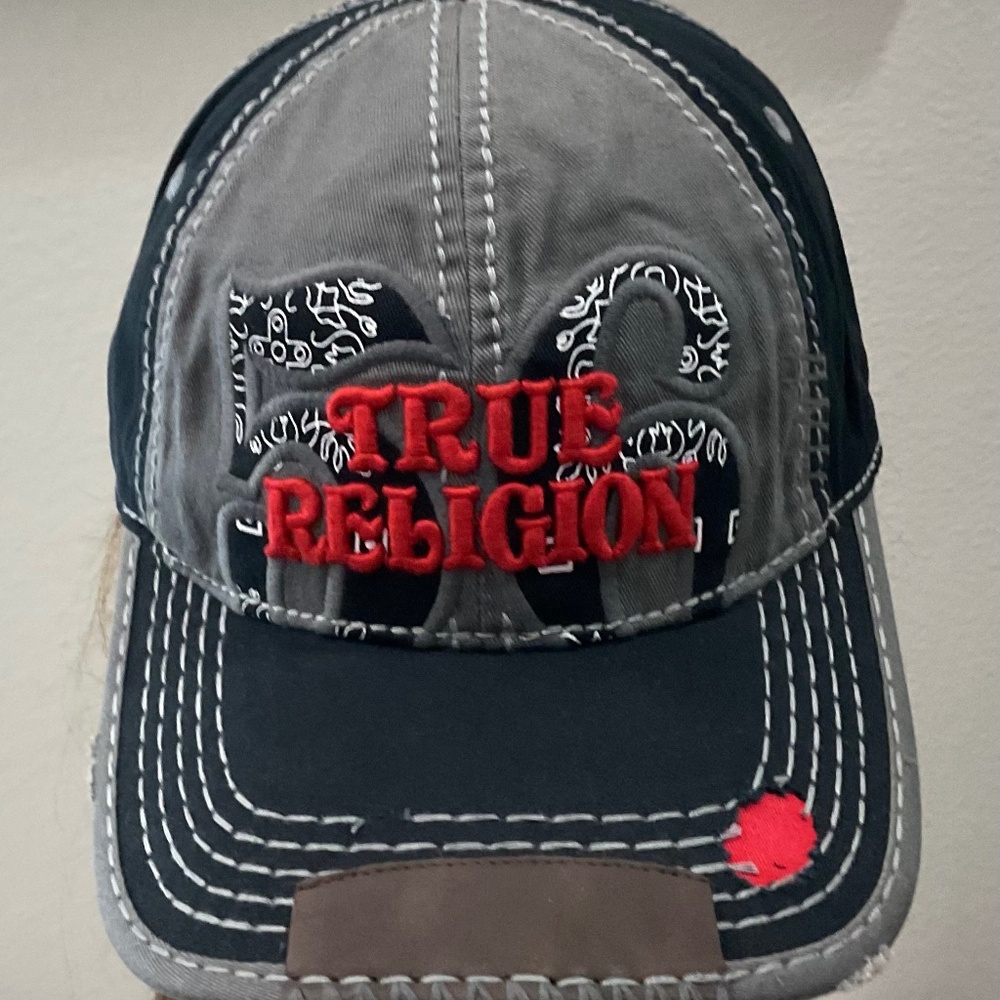 True religion 56 distressed Cap.